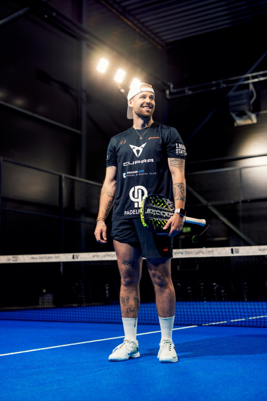 Frederik in his sponsor kit with CUPRA, Square One, PadelPadel and Lagoa Station logos